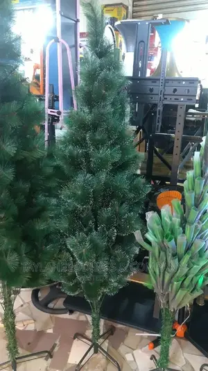 Needle Pine Christmas Tree With Metal Stand-2 Mittres
