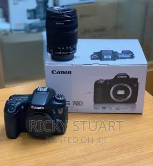 Canon EOS 70D WTH 18-135mm Lens