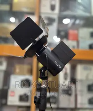 YN216 LED Video Light With Adjustable - Color TMP
