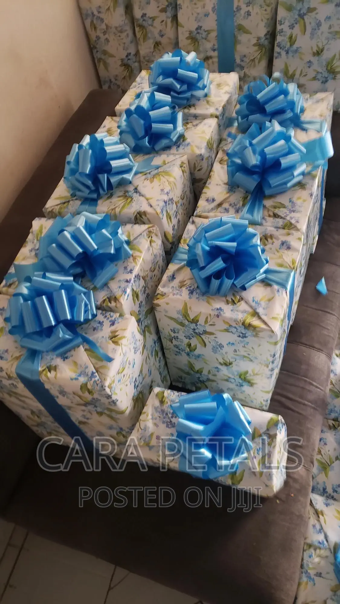 Introduction Gift Wrapping