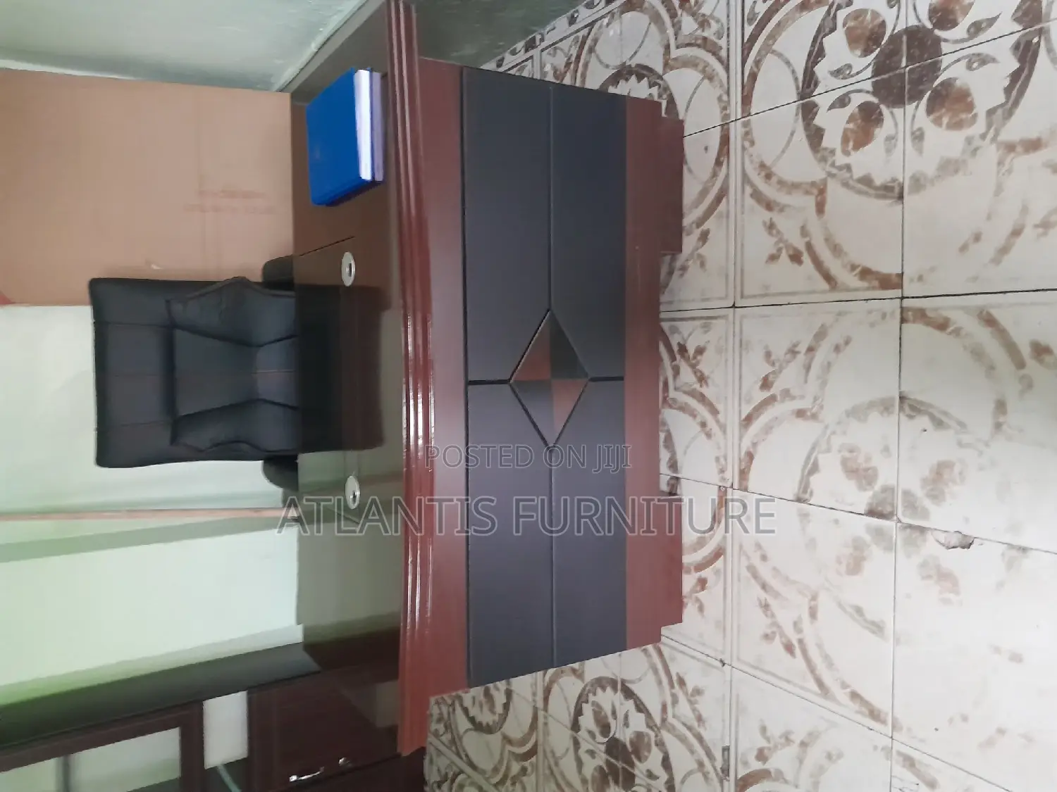 An Executive Table Only.For Executive Office 