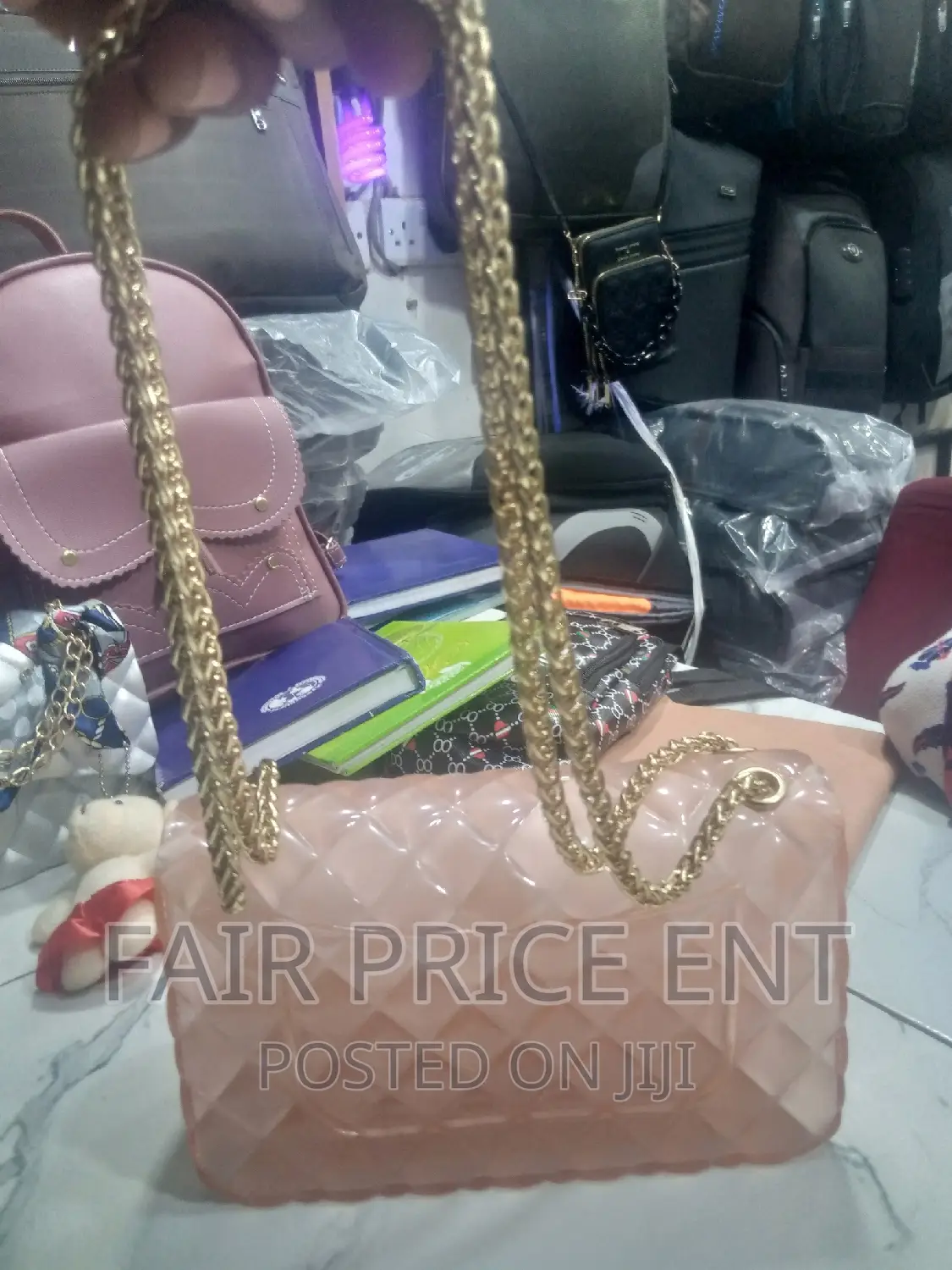 Classy Handbag.Medium.( Gold)