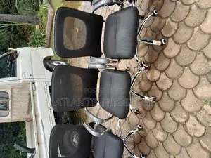 A Durable Mesh Visitors Chair