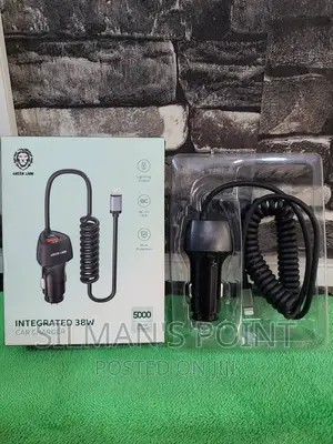 Green Lion Car Charger for iPhone