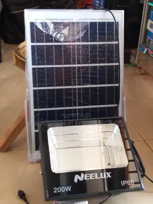 LED Solar Flood Light 200w