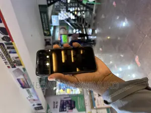 Apple iPhone 11 64 GB Black