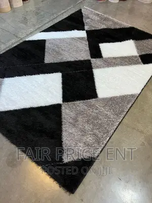 Shaggy Centre Carpet .1.5x2metres.( Blue)