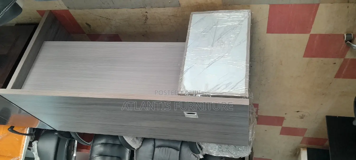 An L Executive Office Table