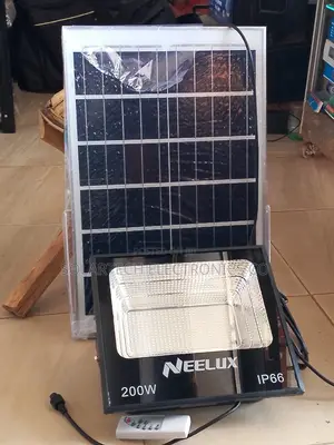 200w Neelux Led Solar Flood Light