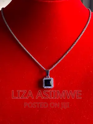 Lady’S Necklaces Available at a Good and Affordable Price