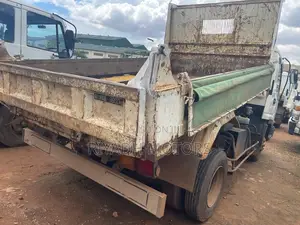 Isuzu Forward 2003