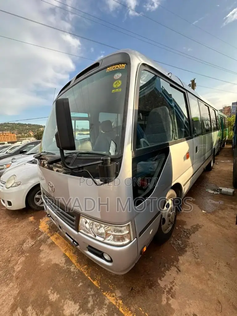 Toyota Coaster 2013 Silver
