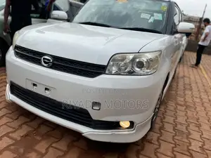 Toyota Corolla Rumion Hatchback 1.5 FWD 2011 White