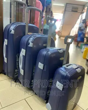 Vip Universal Plastic Suitcase.Medium.(