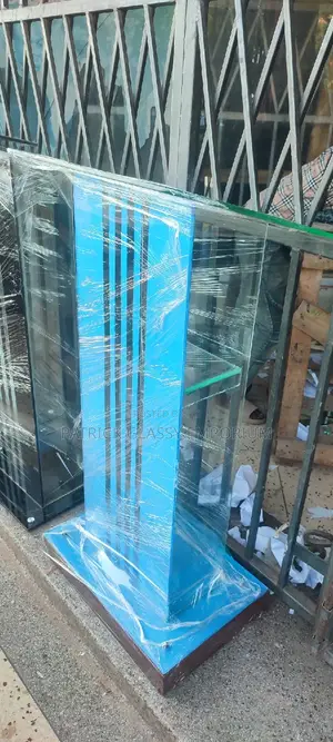 Glass Podium/Pulpit/Akatuti