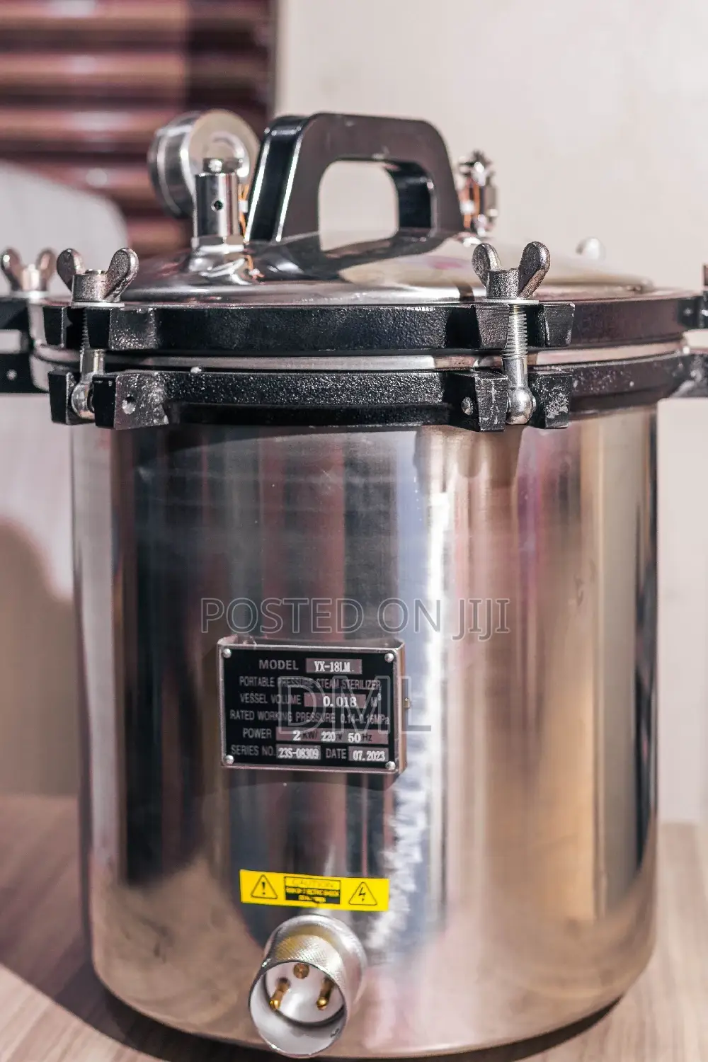 Autoclave (Sterilizer)