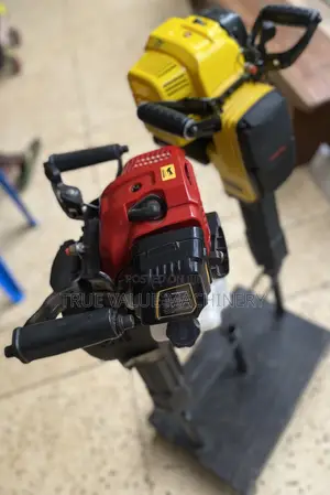 Demolition Hammer Petrol With 2 Chissels