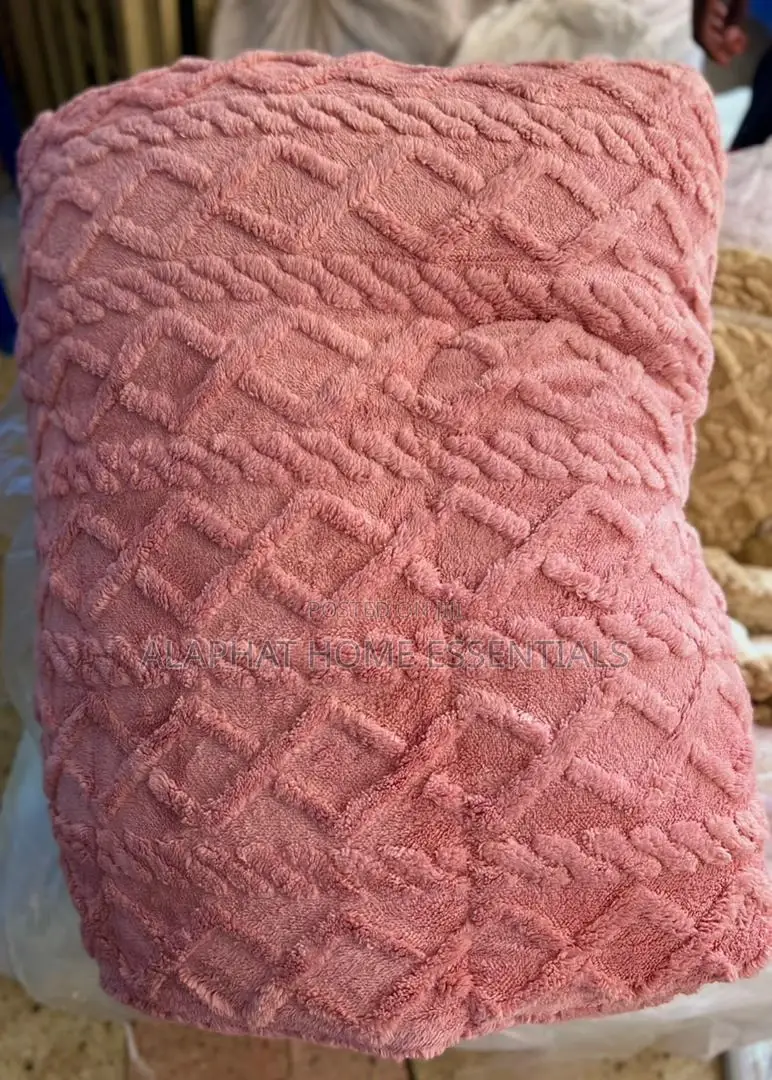 4pc Tufted 6*6 Duvet