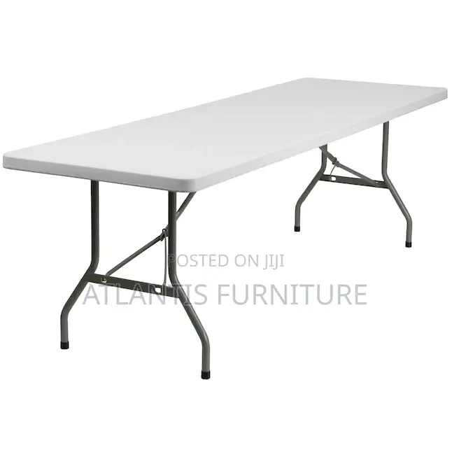 An Foldable Plastic Table