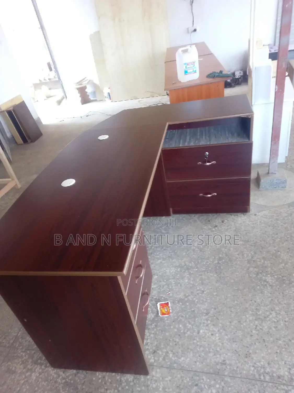 Exciting Elegant Office Table 125 by 62 80cm