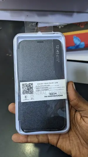 Flip Case S23+
