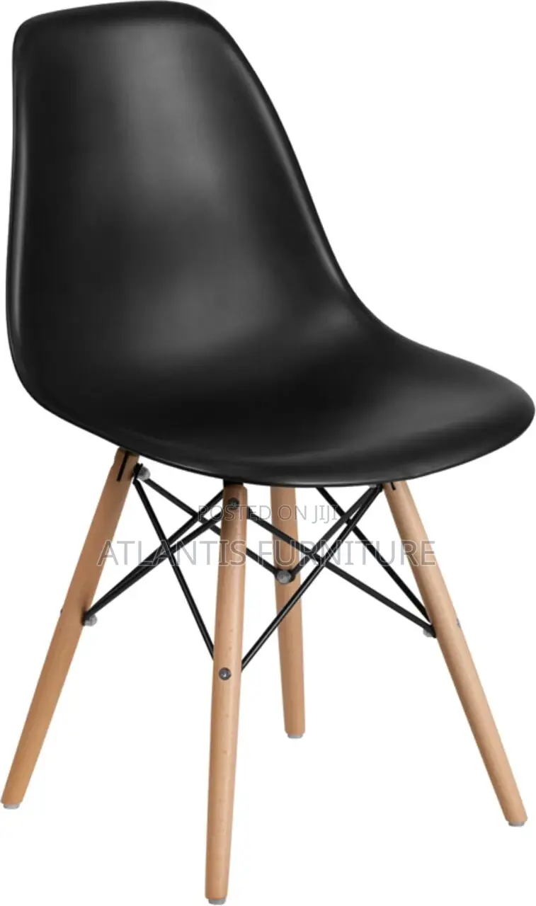 An Extraordinary Executive Chair for Restaurant