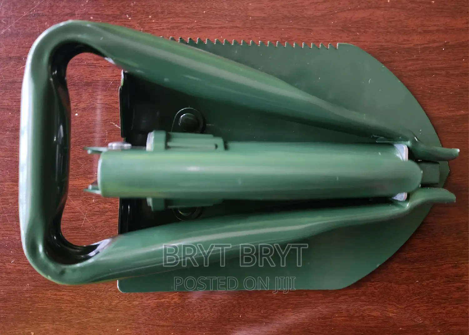 Folding Shovel Pick Axe. (Emergency Car Tool.)