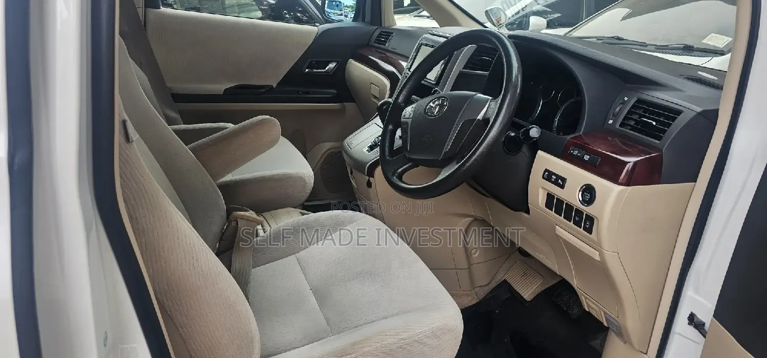 Toyota Alphard 2010 White