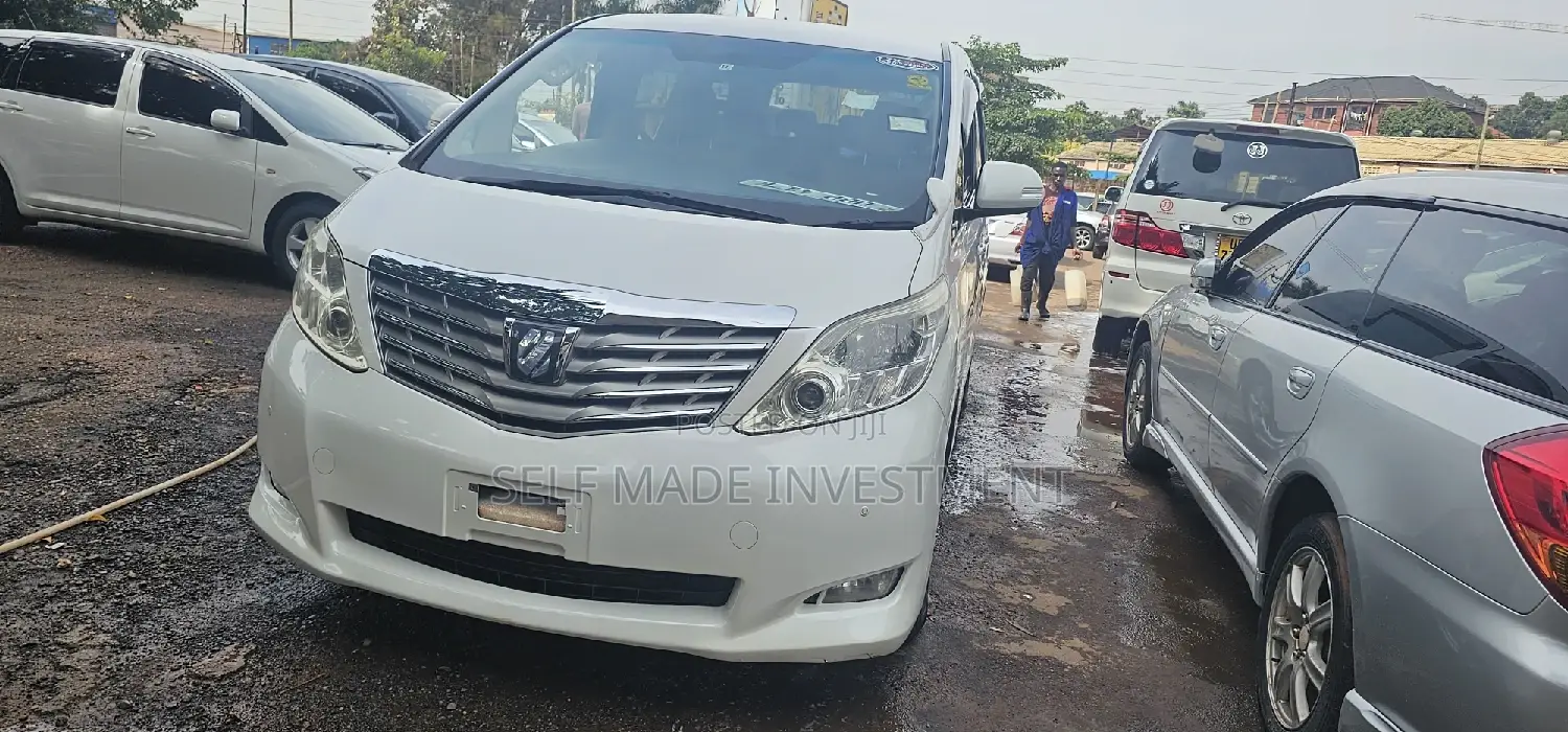 Toyota Alphard 2010 White