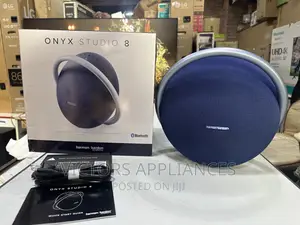 Studio 8 ONYX Harman Kardon Speaker