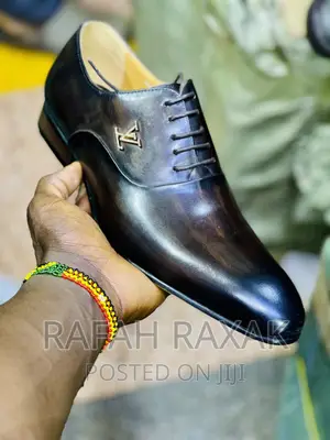 Original Louis Vuitton Lace Up Leather Gentle Shoes