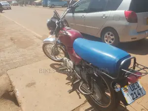 Bajaj Boxer 100 2018 Red
