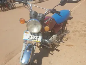 Bajaj Boxer 100 2018 Red