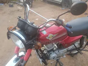 Boss Hoss BH3 2021 Red