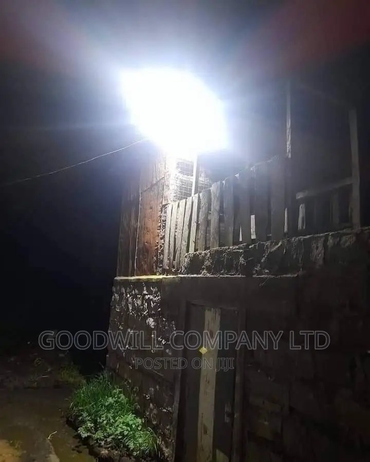 2eyes 300w Solar Street Light Class A