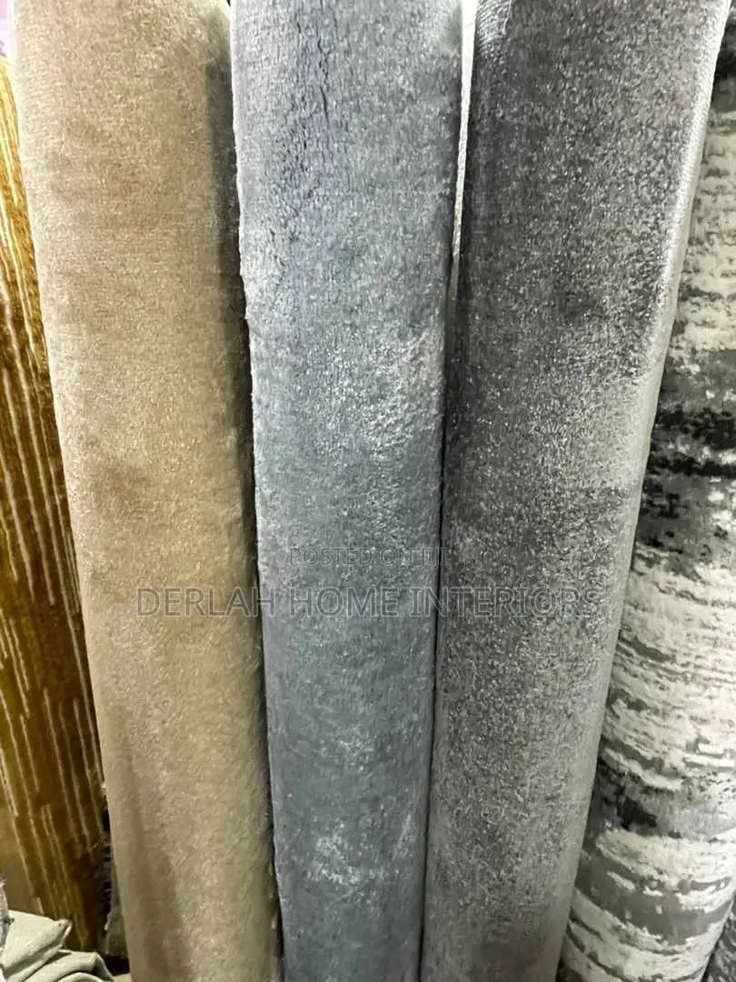 UK Plain Woolen Carpets( 3meters by 2meters )