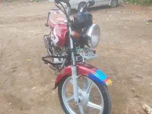 TVS HLX 125 2022 Red