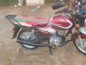 TVS HLX 125 2022 Red