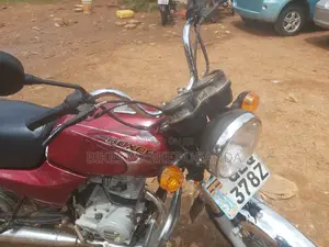 Bajaj Boxer 2018 Red