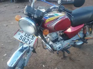 Bajaj Boxer 2018 Red