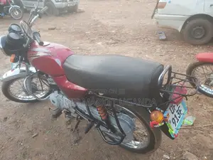 TVS HLX 125 2020 Red