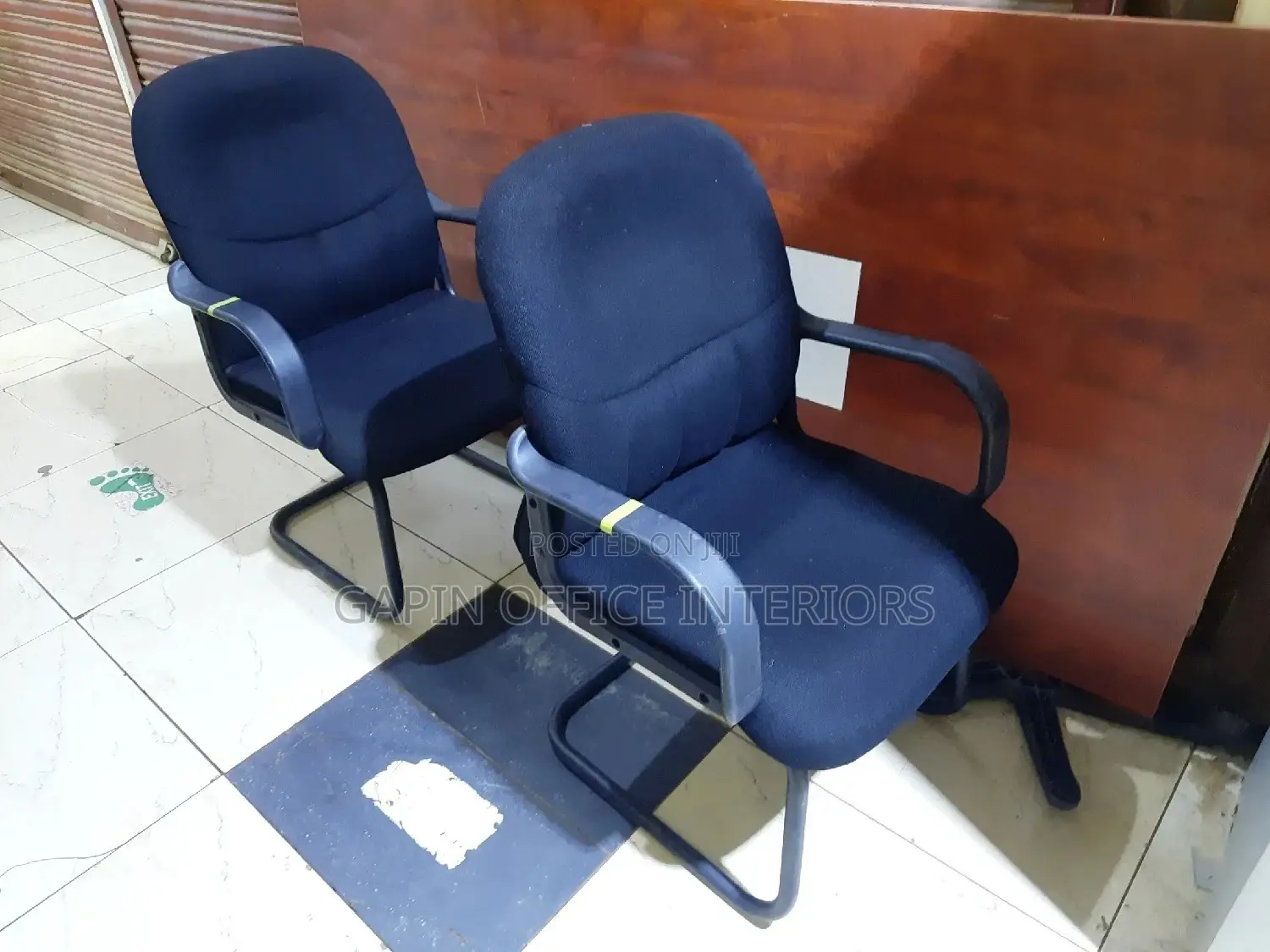Non Rotating Office Chairs , 2 Pieces