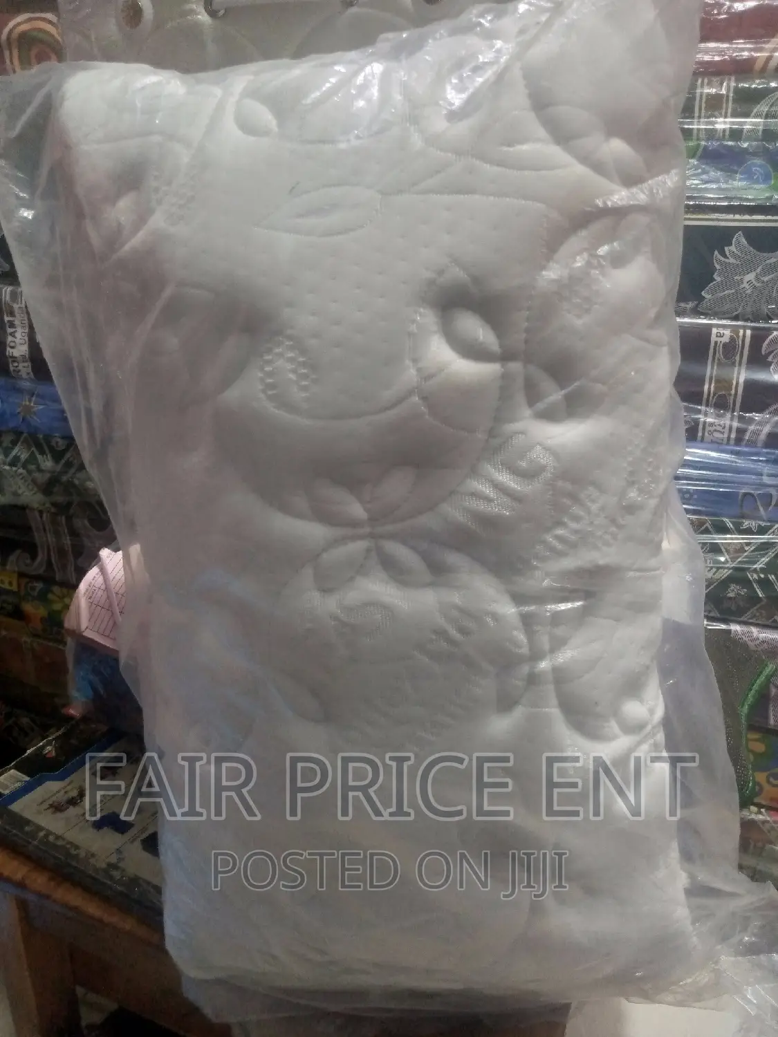 Orthopeadic Neck Pillow.Large.( White)
