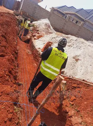 Perimeter Wall Construction With Hardcore Foundation