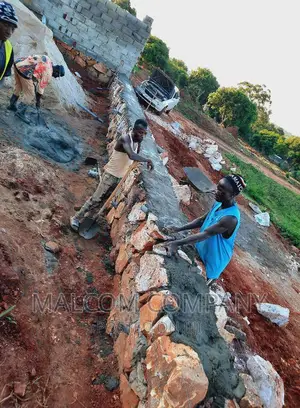 Perimeter Wall Construction With Hardcore Foundation