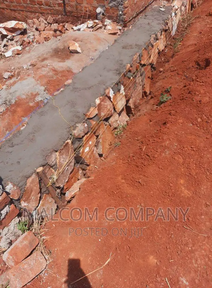 Perimeter Wall Construction With Hardcore Foundation