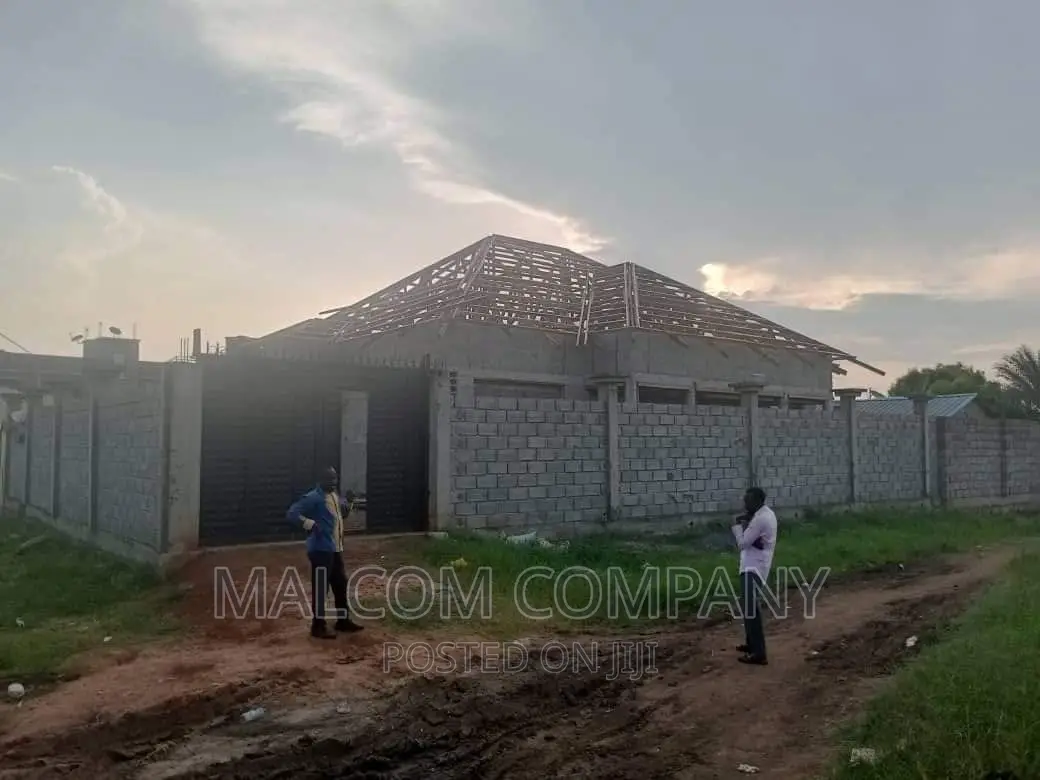 Modern House Construction/ Engineering