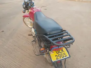 TVS HLX Plus ES 2017 Red