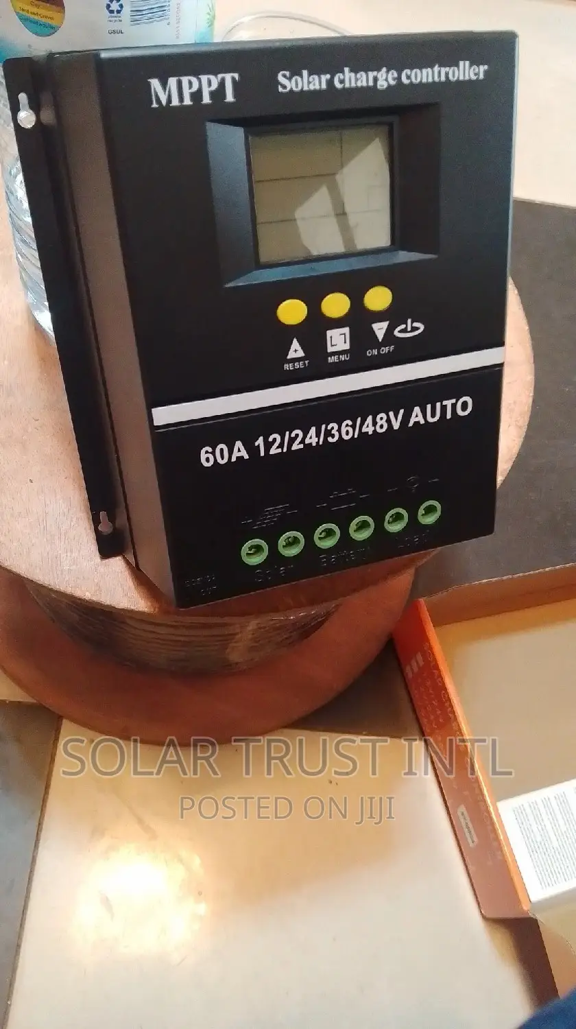 100A MPPT Charge Controller