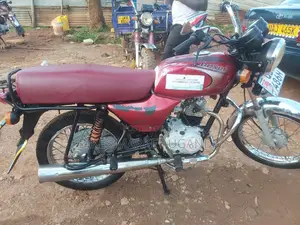 Bajaj Boxer 2018 Red